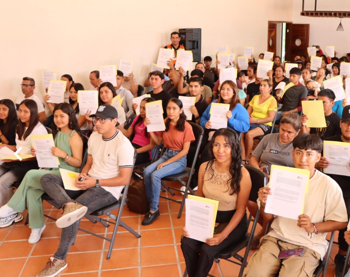 Minera Media Luna amplía programa de becas en Guerrero para jóvenes