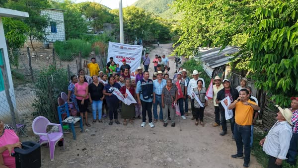 Inicia pavimentación con concreto hidráulico en calle Hidalgo de Temalac